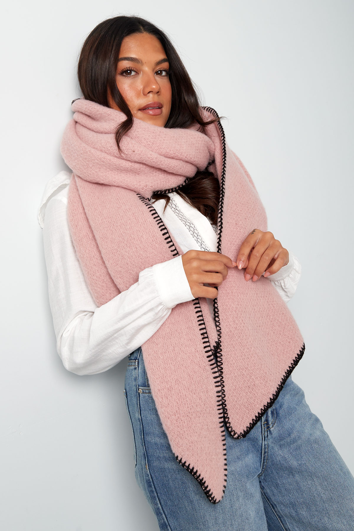 Winter scarf unicolor with black stitching - pink h5 Picture4